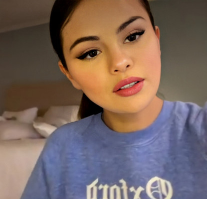 Selena Gomez pic #1224168
