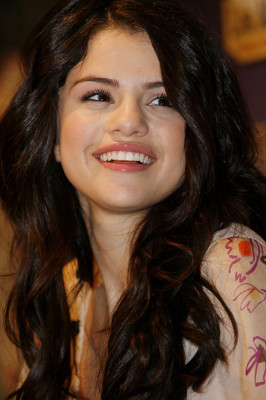 Selena Gomez pic #253929