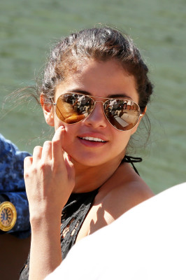Selena Gomez pic #720560