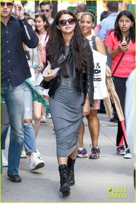 Selena Gomez pic #717986