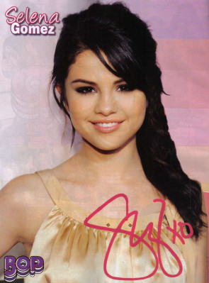 Selena Gomez pic #255379