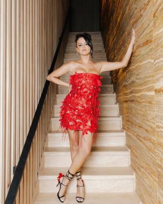 Selena Gomez pic #1332139