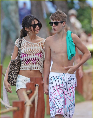 Selena Gomez pic #382264