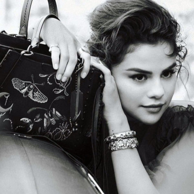 Selena Gomez pic #1060691