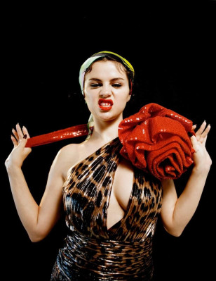 Selena Gomez pic #1307476