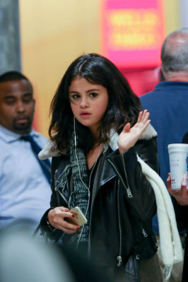 Selena Gomez pic #759810