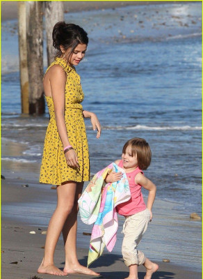 Selena Gomez pic #449591