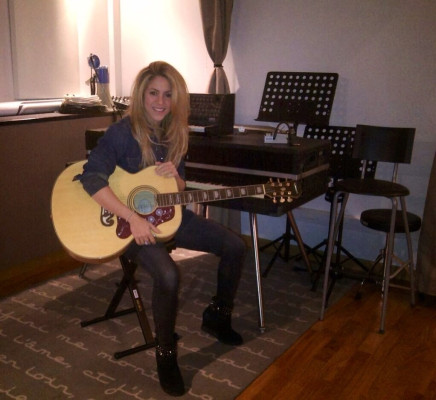 photo 5 in Shakira Mebarak gallery [id649483] 2013-11-29 00:00:00