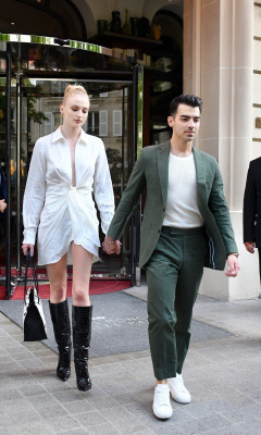 photo 4 in Sophie Turner (actress) gallery [id1150160] 2019-07-04 00:00:00