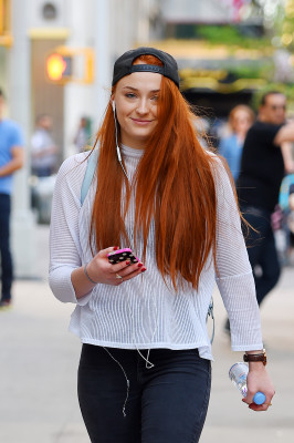 Sophie Turner (actress) pic #772642