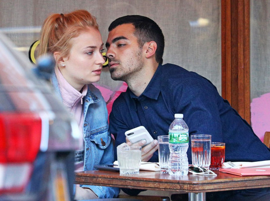Sophie Turner (actress) pic #930684
