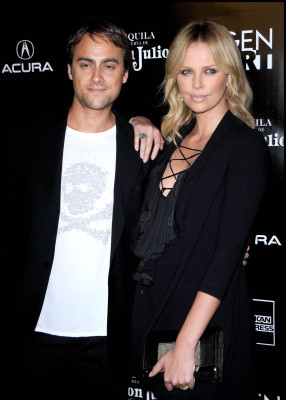 Stuart Townsend pic #502405