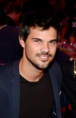 photo 16 in Taylor Lautner gallery [id744401] 2014-11-29 00:00:00
