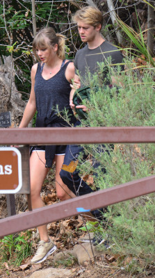 Taylor Swift pic #1019000