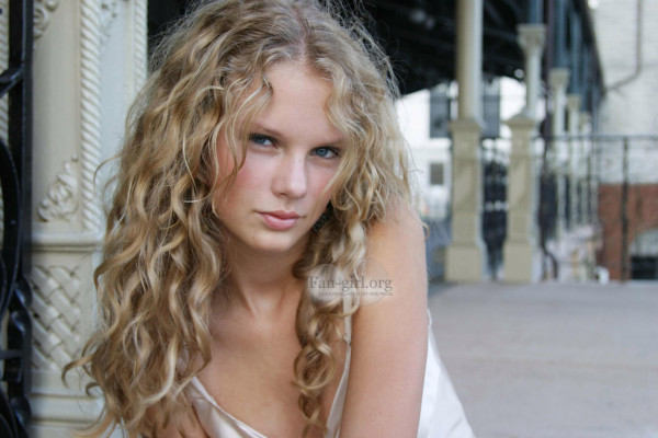 photo 3 in Taylor Swift gallery [id1243536] 2020-12-25 00:00:00