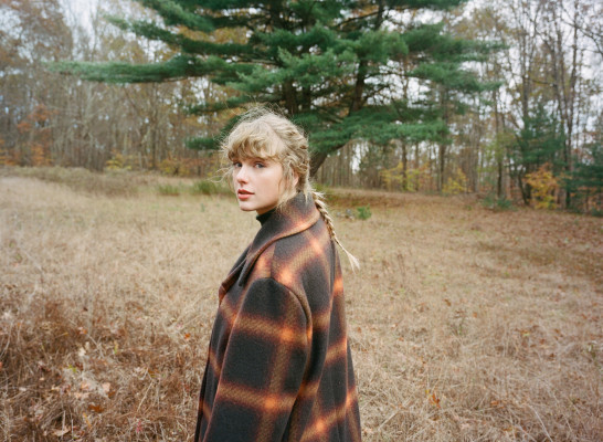 photo 12 in Taylor Swift gallery [id1243316] 2020-12-18 00:00:00
