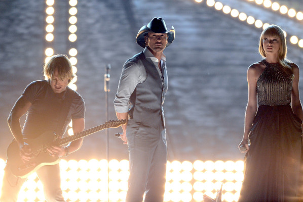 photo 27 in Taylor Swift gallery [id601594] 2013-05-12 00:00:00