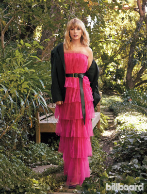 photo 15 in Taylor Swift gallery [id1194466] 2019-12-14 00:00:00