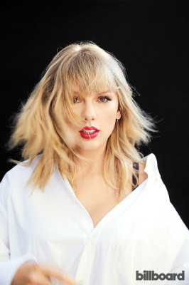 photo 12 in Taylor Swift gallery [id1194469] 2019-12-14 00:00:00