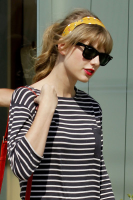 photo 6 in Taylor Swift gallery [id486073] 2012-05-08 00:00:00