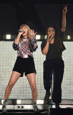Taylor Swift pic #985798