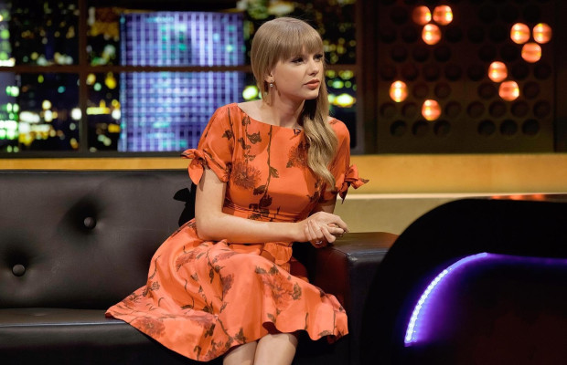 photo 3 in Taylor Swift gallery [id543417] 2012-10-15 00:00:00