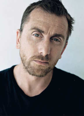 photo 3 in Tim Roth gallery [id296428] 2010-10-19 00:00:00