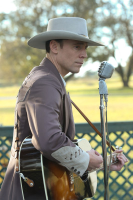 Tom Hiddleston pic #944148