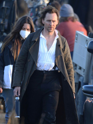 photo 28 in Tom Hiddleston gallery [id1251214] 2021-03-30 00:00:00