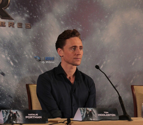 Tom Hiddleston pic #686518