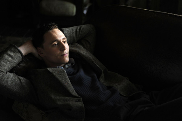 photo 28 in Tom Hiddleston gallery [id662419] 2014-01-17 00:00:00