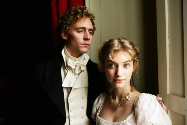 Tom Hiddleston pic #439983
