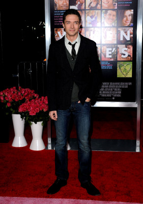 photo 6 in Topher Grace gallery [id234796] 2010-02-10 00:00:00