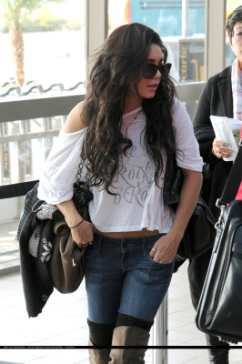 Vanessa Hudgens pic #445605