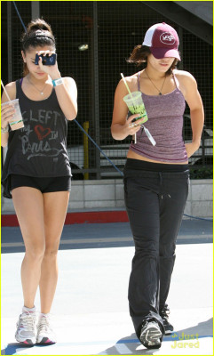 Vanessa Hudgens pic #1162514