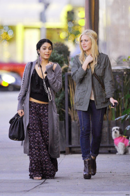 Vanessa Hudgens pic #453248
