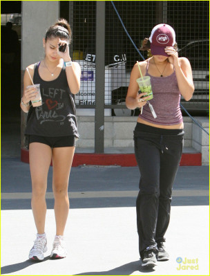 Vanessa Hudgens pic #1162520