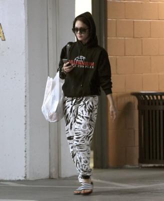 Vanessa Hudgens pic #690190
