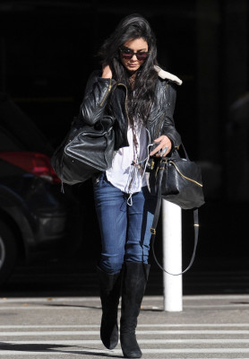 Vanessa Hudgens pic #450376