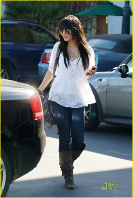 Vanessa Hudgens pic #130078
