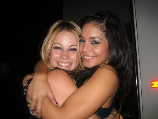 Vanessa Hudgens pic #450429