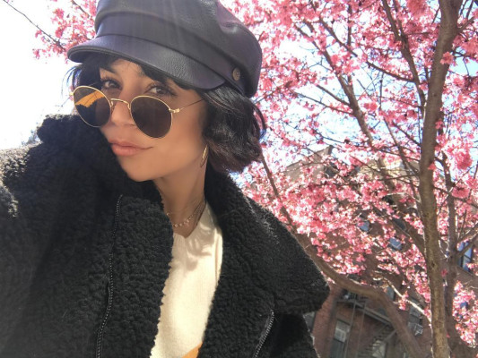 Vanessa Hudgens pic #1030139