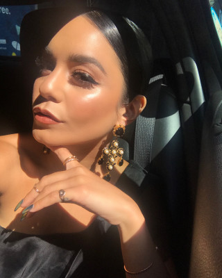Vanessa Hudgens pic #1033974