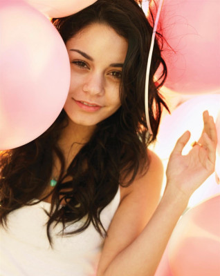 Vanessa Hudgens pic #277361