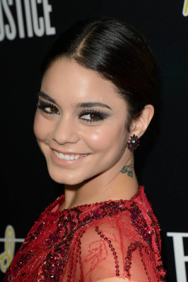 Vanessa Hudgens pic #677710