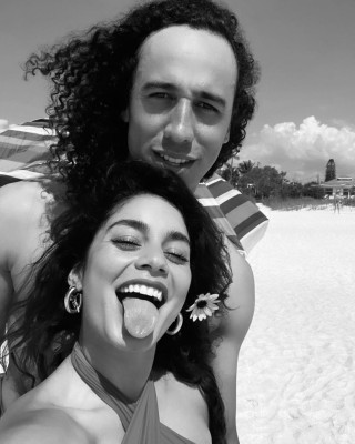 Vanessa Hudgens pic #1253156