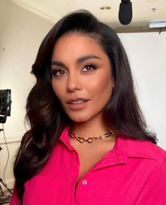 Vanessa Hudgens pic #1289132