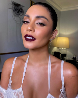 photo 24 in Vanessa Hudgens gallery [id1289115] 2021-12-19 00:00:00