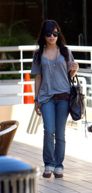 photo 18 in Vanessa Hudgens gallery [id124754] 2009-01-06 00:00:00