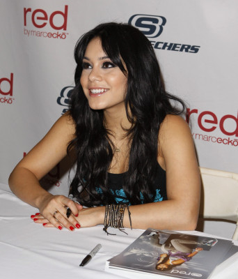 Vanessa Hudgens pic #219030